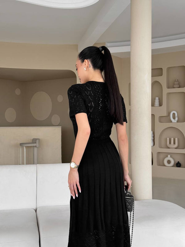 Noir Rhythm Knit Midi Dress
