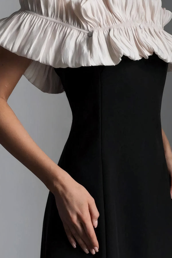 Robe midi noire à volants