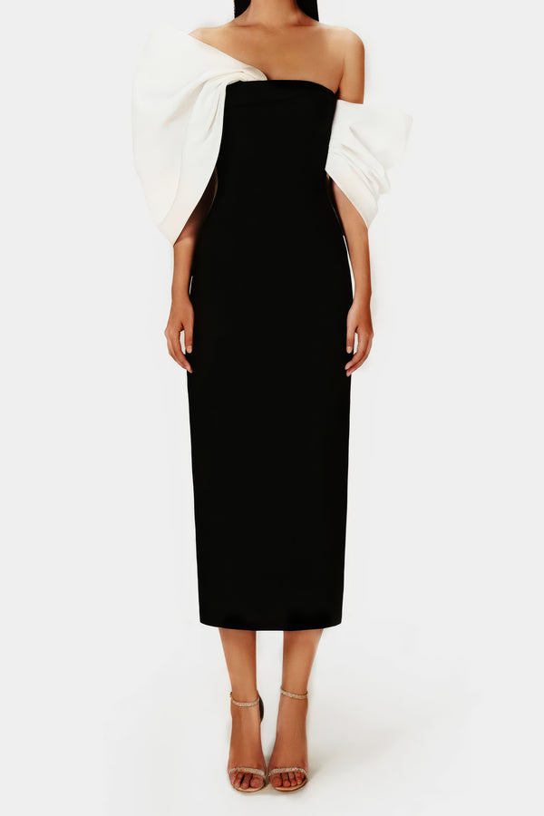 Robe midi noire sans bretelles avec nœud
