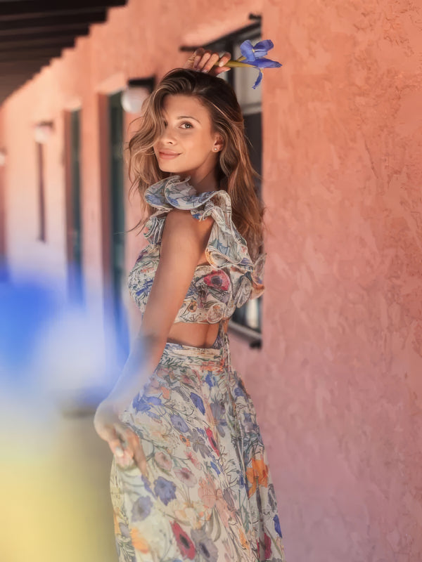 Abito in chiffon floreale con lacci