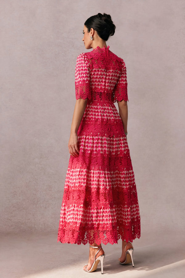 Robe midi en dentelle fuchsia