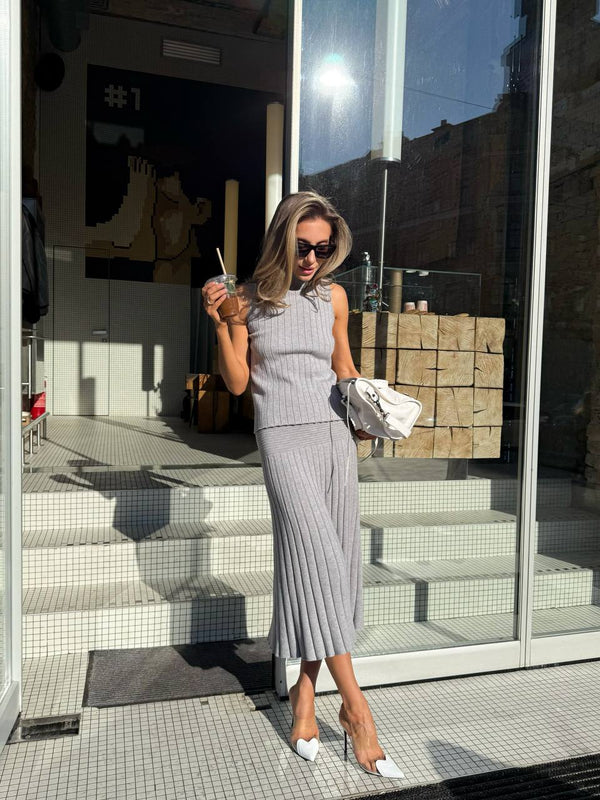 Grey Ribbed Knit Skirt Set