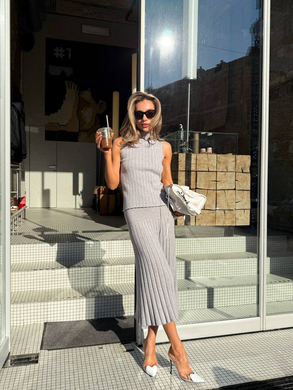Grey Ribbed Knit Skirt Set
