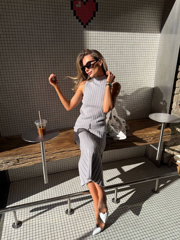 Grey Ribbed Knit Skirt Set